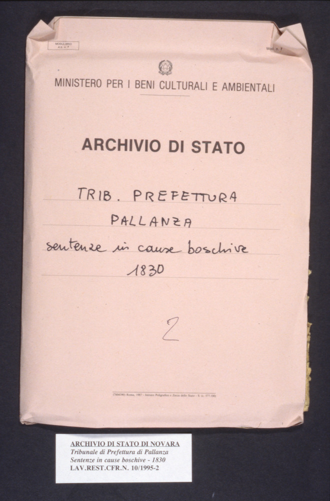 10-02/1995 - Registro di sentenze. Verbania, Archivio di Stato - Prima del restauro
dia_04823
Keywords: AS Verbania,Rest.10/1995,Rest.10-02/1995