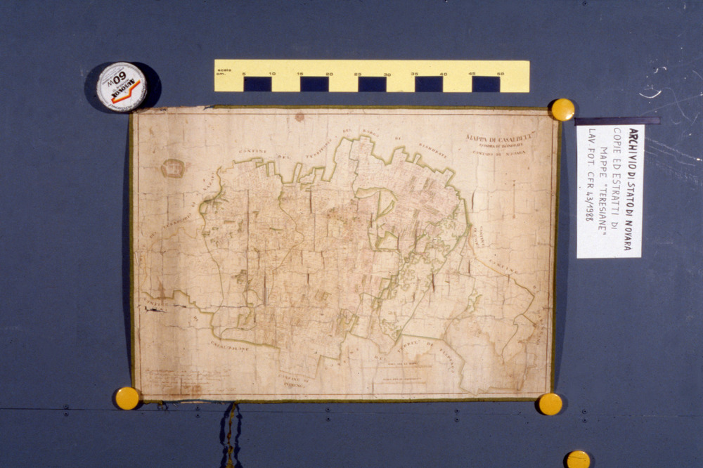 20-03-07/1988 - Mappa catastale. Novara, Archivio di Stato - Prima del restauro
dia_01389
Keywords: AS Novara,Rest.20/1988,Rest.20-03-07/1988,Rest.06-07/1989,Rest.06/1989