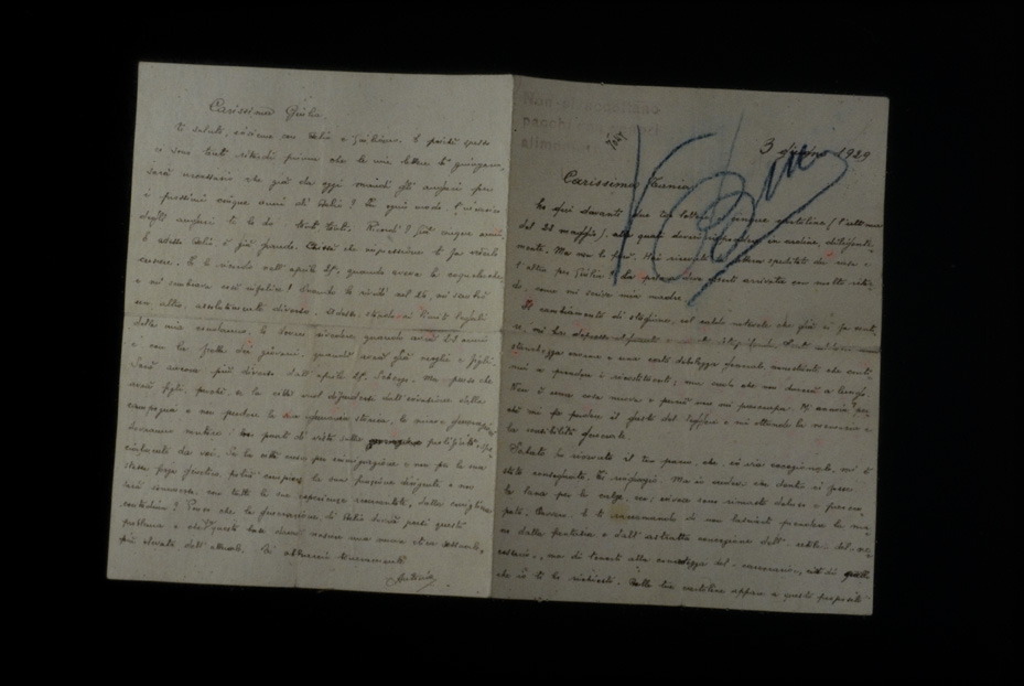 Antonio Gramsci, Lettere dal carcere. Roma, Fondazione Gramsci Onlus (già Fondazione Istituto Gramsci)
icpal_08372
Keywords: 909/1982, 909.z/1982, Fondaz. Gramsci Roma Gramsci - Autografi e documenti, Fondaz. Gramsci Roma