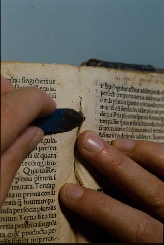 Penne, Biblioteca del Convento dei Frati minori di Colleromano, A.V.22 - IGI 7483
icpal_19571
Keywords: 1394/1993, 1394.1/1993, Penne B Conv. Frati Colleromano A.V.22, IGI 7483, Penne B Conv. Frati Colleromano