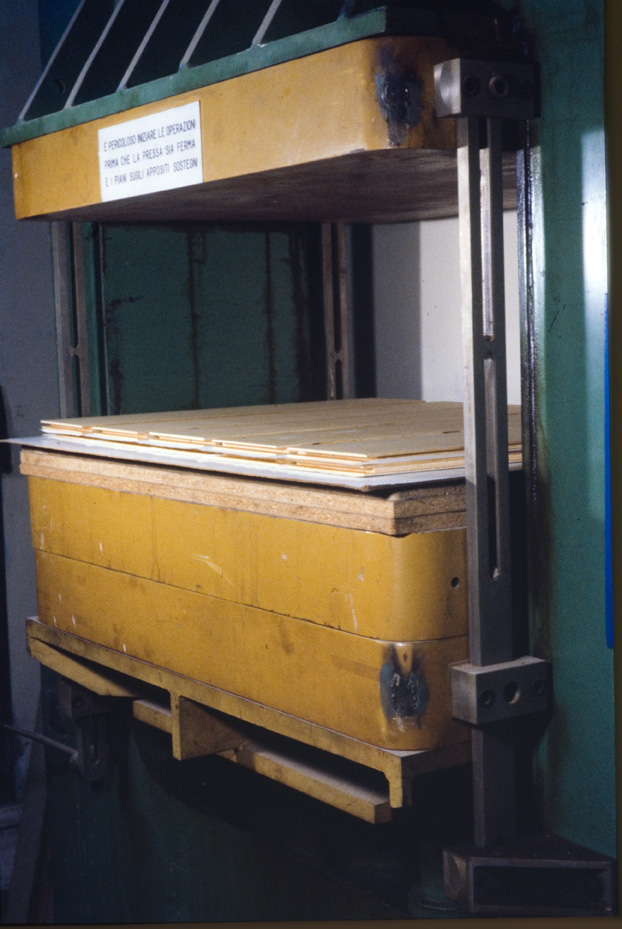 Custodia in legno per la conservazione degli Exultet. Cassino, Biblioteca Statale del Monumento Nazionale di Montecassino. Roma, ICPL
icpal_19854
Keywords: 1422/1993-1434-1435-1436-1474/1994, ICPL Custodia conservaz. Exultet, ICPL