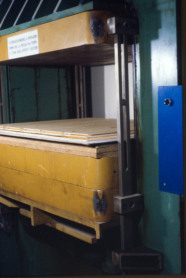 Custodia in legno per la conservazione degli Exultet. Cassino, Biblioteca Statale del Monumento Nazionale di Montecassino. Roma, ICPL
icpal_19855
Keywords: 1422/1993-1434-1435-1436-1474/1994, ICPL Custodia conservaz. Exultet, ICPL