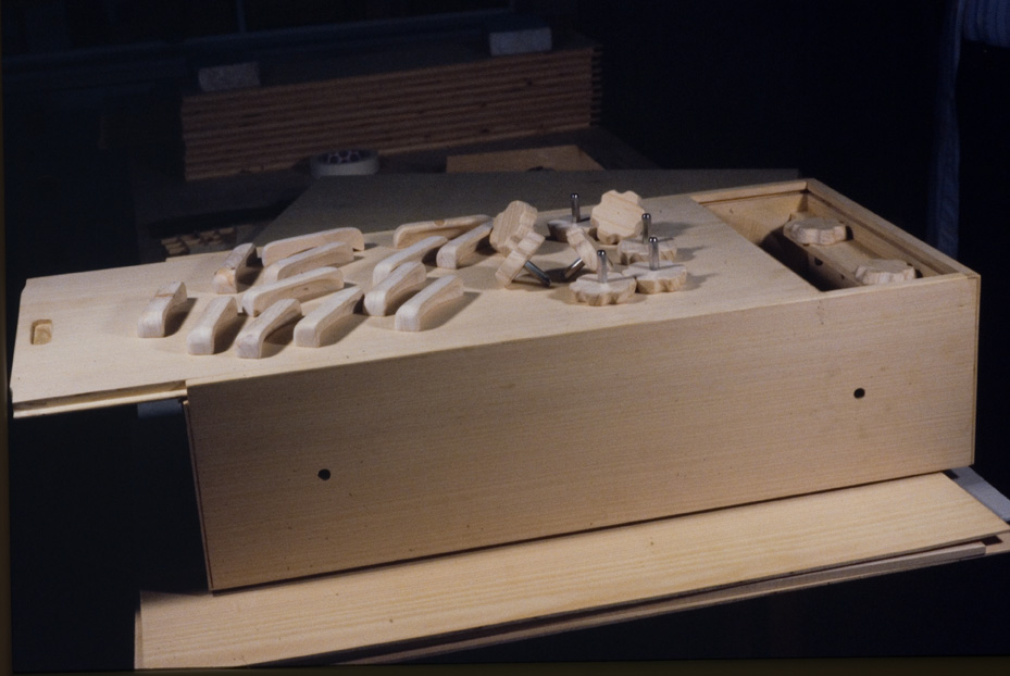Custodia in legno per la conservazione degli Exultet. Cassino, Biblioteca Statale del Monumento Nazionale di Montecassino. Roma, ICPL
icpal_19908
Keywords: 1422/1993-1434-1435-1436-1474/1994, ICPL Custodia conservaz. Exultet, ICPL