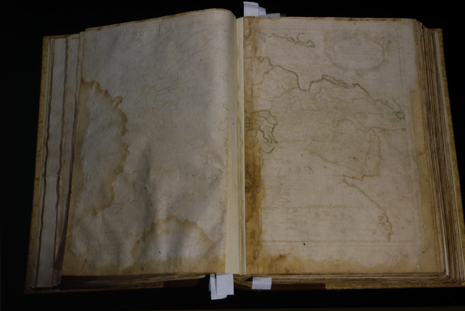 Atlante con tavole geografiche [edizione del 17.-18. sec.]. Chiusi, Museo Archeologico Nazionale
icpal_19819
Keywords: 1425/1993, Chiusi M Archeologico Naz. Atlante geografico [ed. 17.-18. sec.], Chiusi M Archeologico Naz.
