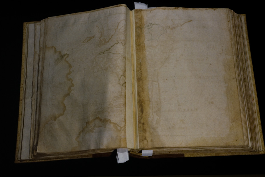 Atlante con tavole geografiche [edizione del 17.-18. sec.]. Chiusi, Museo Archeologico Nazionale
icpal_19821
Keywords: 1425/1993, Chiusi M Archeologico Naz. Atlante geografico [ed. 17.-18. sec.], Chiusi M Archeologico Naz.
