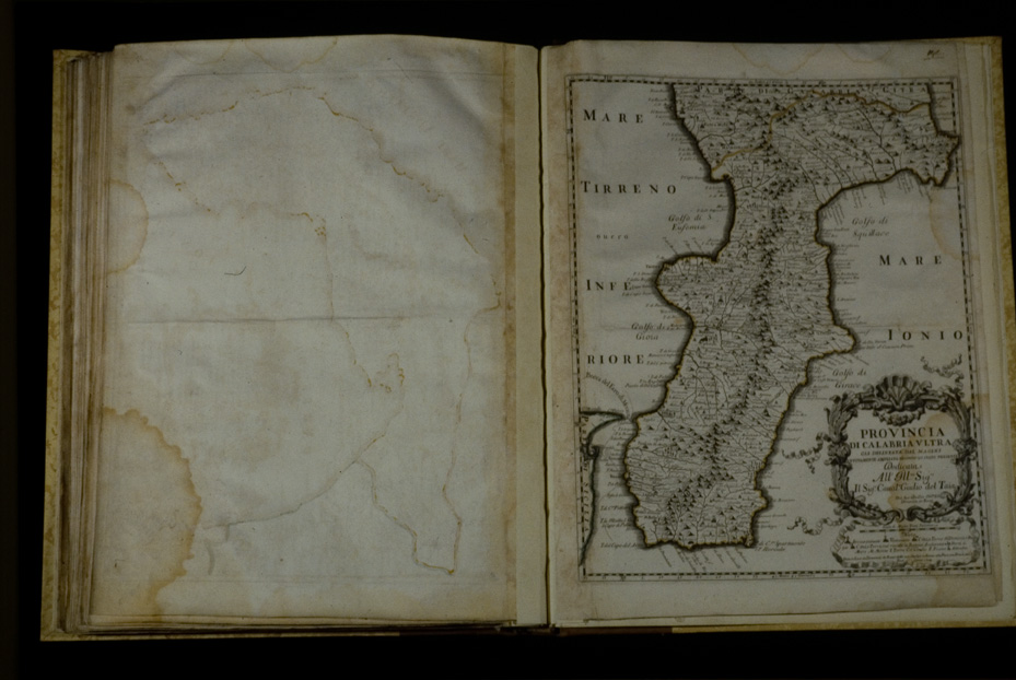 Atlante con tavole geografiche [edizione del 17.-18. sec.]. Chiusi, Museo Archeologico Nazionale
icpal_21397
Keywords: 1425/1993, Chiusi M Archeologico Naz. Atlante geografico [ed. 17.-18. sec.], Chiusi M Archeologico Naz.