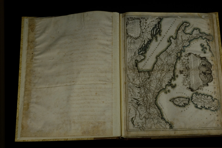 Atlante con tavole geografiche [edizione del 17.-18. sec.]. Chiusi, Museo Archeologico Nazionale
icpal_21414
Keywords: 1425/1993, Chiusi M Archeologico Naz. Atlante geografico [ed. 17.-18. sec.], Chiusi M Archeologico Naz.