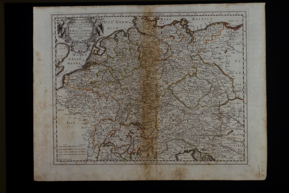 Atlante con tavole geografiche [edizione del 17.-18. sec.]. Chiusi, Museo Archeologico Nazionale
icpal_23116
Keywords: 1425/1993, Chiusi M Archeologico Naz. Atlante geografico [ed. 17.-18. sec.], Chiusi M Archeologico Naz.