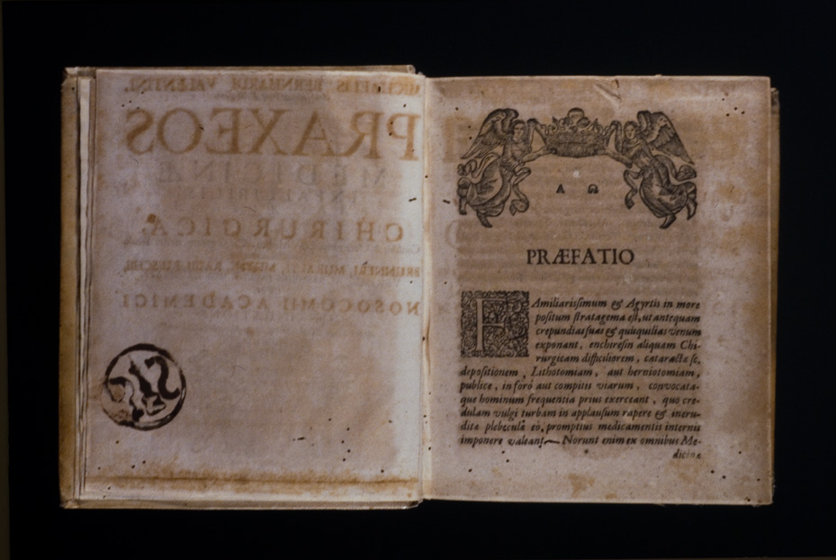 Roma, Biblioteca Medica Statale, D 985
icpal_22176
Keywords: 1498/1995, 1498.1/1995, Medica Statale D 985, Medica Statale