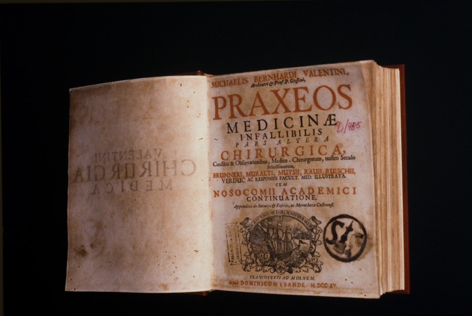 Roma, Biblioteca Medica Statale, D 985
icpal_22199
Keywords: 1498/1995, 1498.1/1995, Medica Statale D 985, Medica Statale
