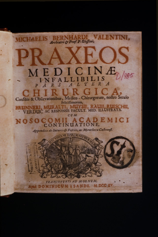Roma, Biblioteca Medica Statale, D 985
icpal_22200
Keywords: 1498/1995, 1498.1/1995, Medica Statale D 985, Medica Statale