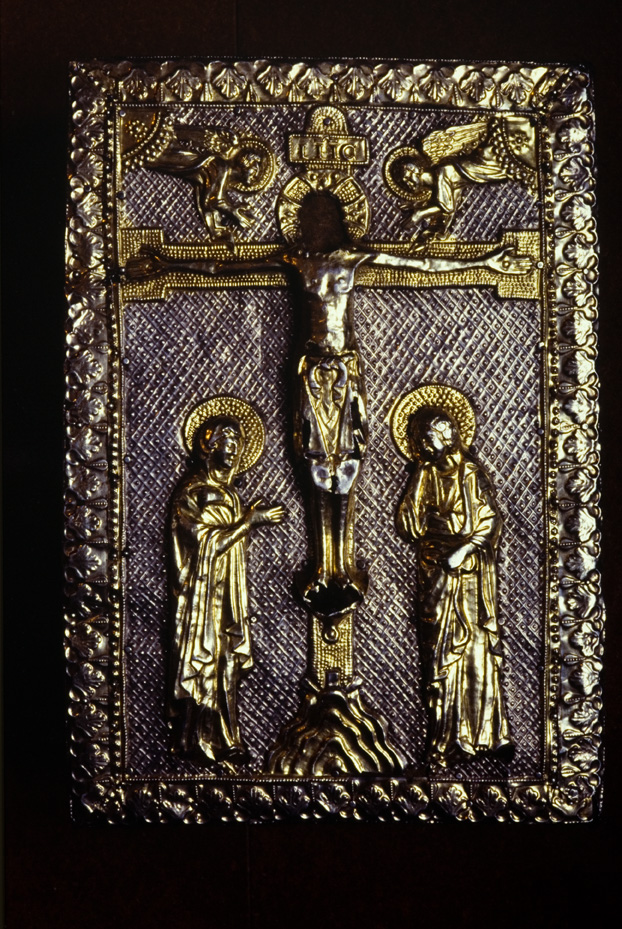 Evangelistario di Matilde di Canossa. Nonantola, Museo Benedettino e Diocesano d'Arte Sacra
icpal_12597
Keywords: Nonantola M Diocesano Evangelistario di Matilde di Canossa, Nonantola M Diocesano