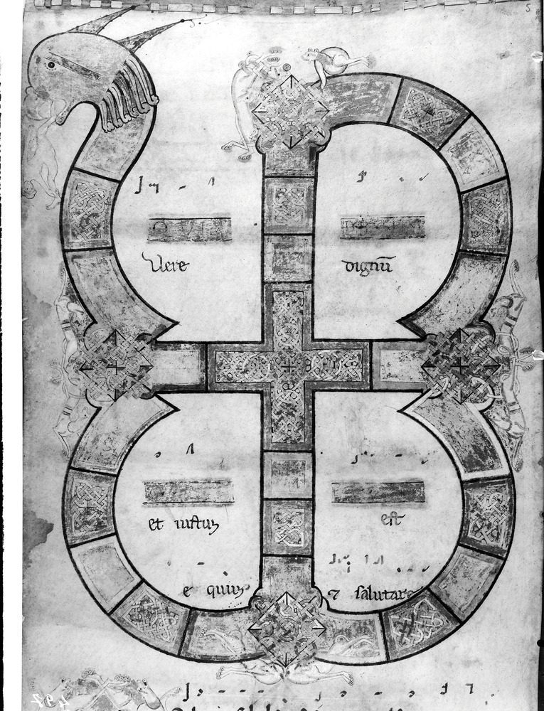 Avezzano, Archivio Storico Diocesano dei Marsi, Exultet, Preconio pasquale, metà 11. sec.
doc_01048
Keywords: Avezzano A Diocesano Exultet, Exultet, 11. sec., Avezzano A Diocesano