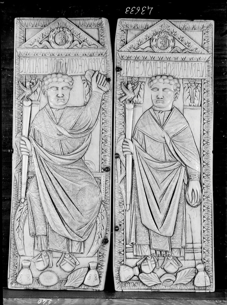 Dittico consolare di Boezio, 5. sec. Brescia, Museo di Santa Giulia (già Museo della città), 
doc_01094
Keywords: Brescia M Santa Giulia Dittico consolare di Boezio, Valve, 5. sec., Brescia M Santa Giulia