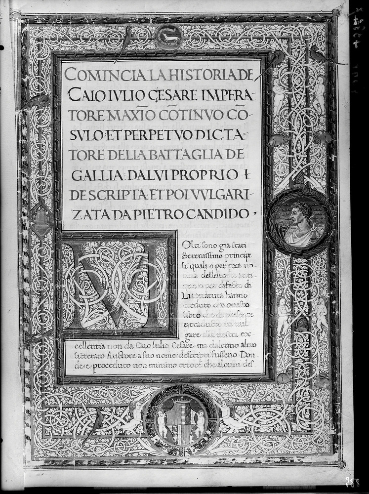 Napoli, Biblioteca Nazionale Vittorio Emanuele 3., Ms. XI.AA.51
doc_01403
Keywords: BNN Ms. XI.AA.51, Ritratti, Decorazioni zoomorfe, Decorazioni antropomorfe, BNN