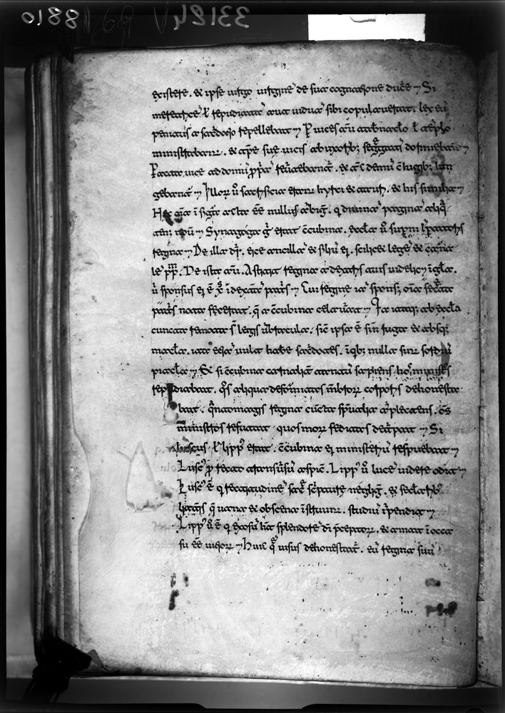Roma, Biblioteca Vallicelliana, Ms. C.9/1
doc_08810
Keywords: Vallicelliana Ms. C.9/1, Fasc.604/1976, Palinsesti, Fotografie UV, 12. sec., Vallicelliana