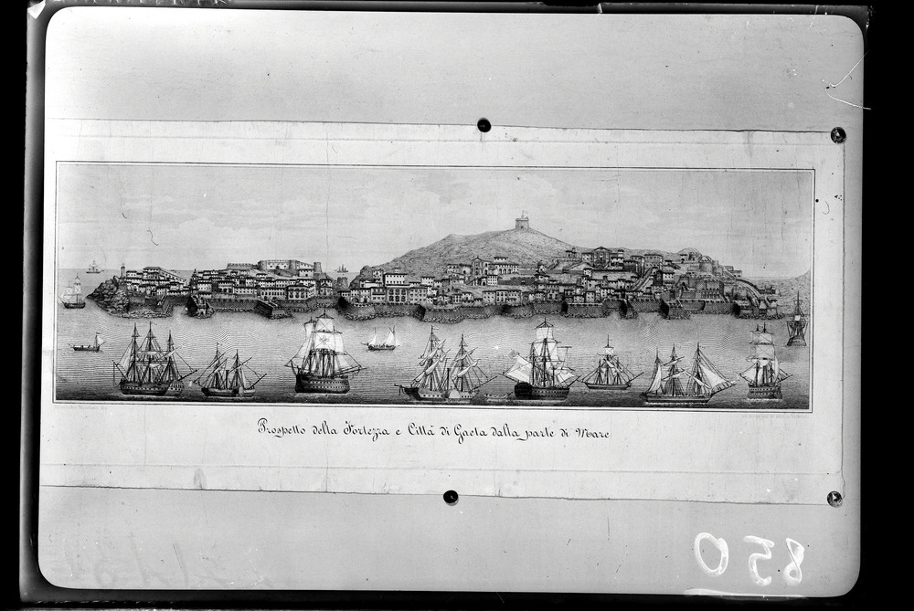 Calcografia con il “Prospetto della Fortezza e città di Gaeta”
doc_00850
