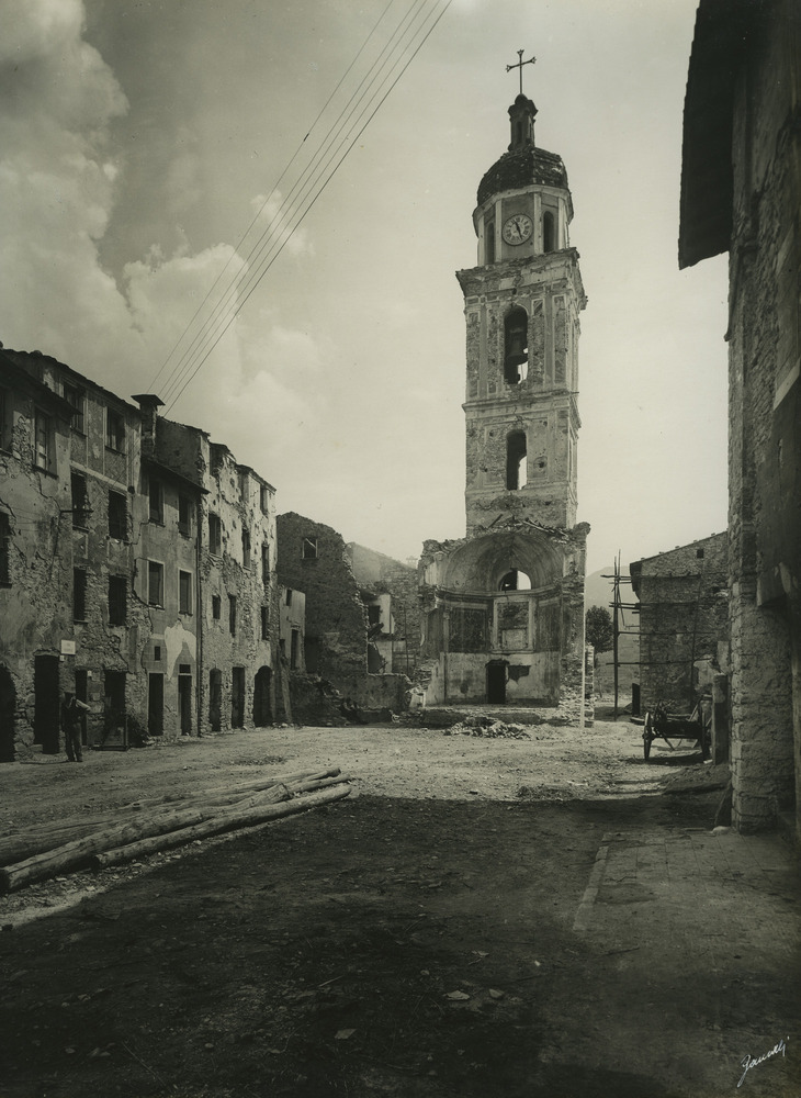 Borghetto Vara, Chiesa di San Carlo. Periodo bellico
pos_15954
Keywords: Liguria,Guerra