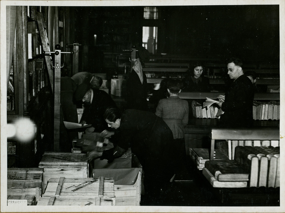 Milano, Biblioteca nazionale Braidense. Periodo bellico
pos_16664
Keywords: Lombardia,Guerra