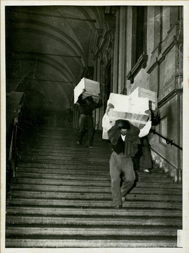 Milano, Biblioteca nazionale Braidense. Periodo bellico
pos_16671
Keywords: Lombardia,Guerra