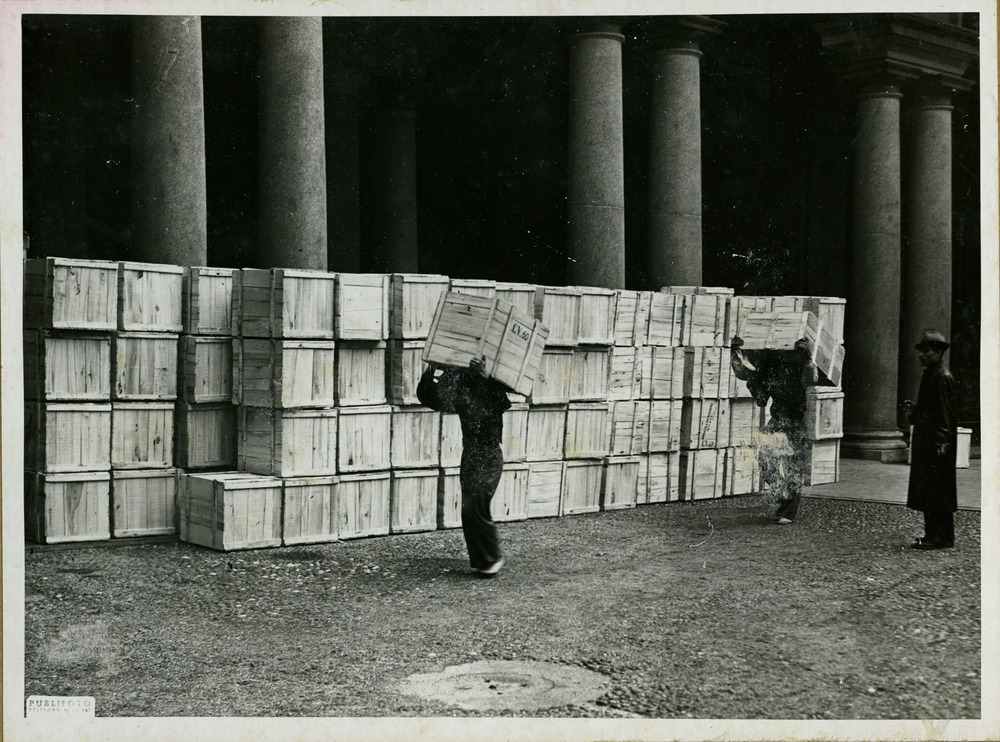 Milano, Biblioteca nazionale Braidense. Periodo bellico
pos_16673
Keywords: Lombardia,Guerra