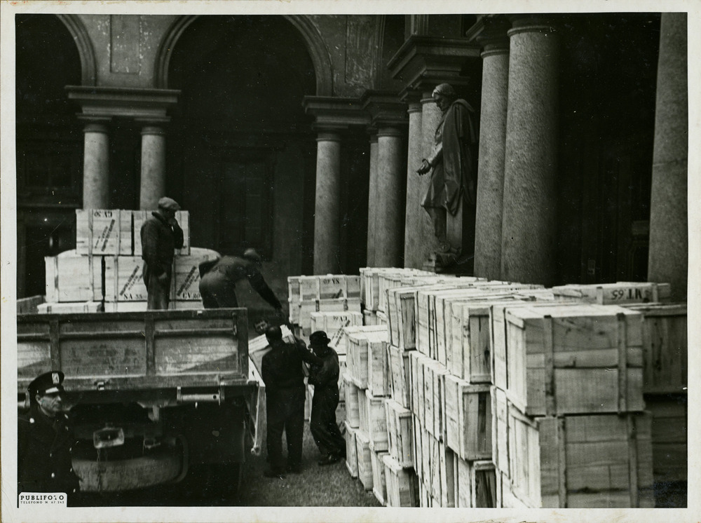 Milano, Biblioteca nazionale Braidense. Periodo bellico
pos_16674
Keywords: Lombardia,Guerra