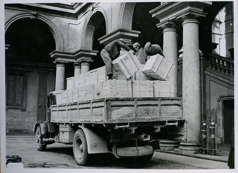 Milano, Biblioteca nazionale Braidense. Periodo bellico
pos_16689
Keywords: Lombardia,Guerra