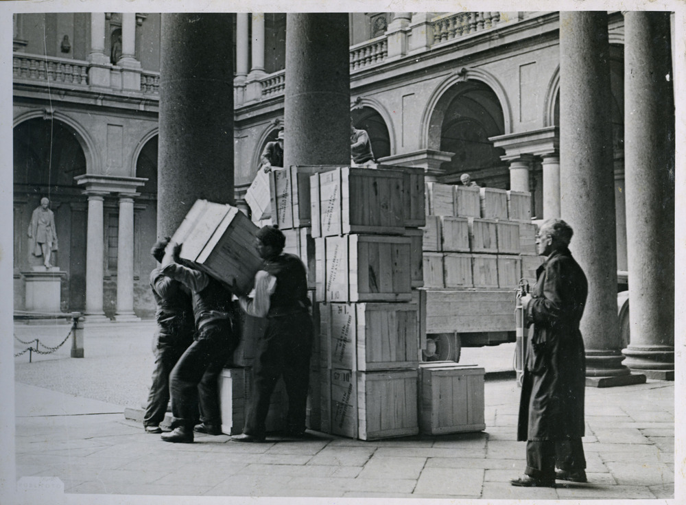 Milano, Biblioteca nazionale Braidense. Periodo bellico
pos_16691
Keywords: Lombardia,Guerra