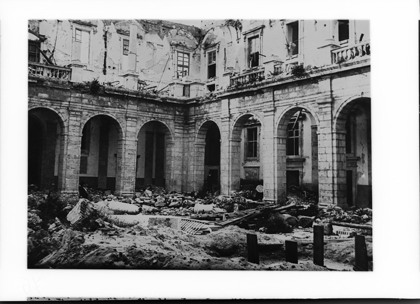 Messina, Biblioteca regionale universitaria. Terremoto 1908
ist_0076
Keywords: Sicilia