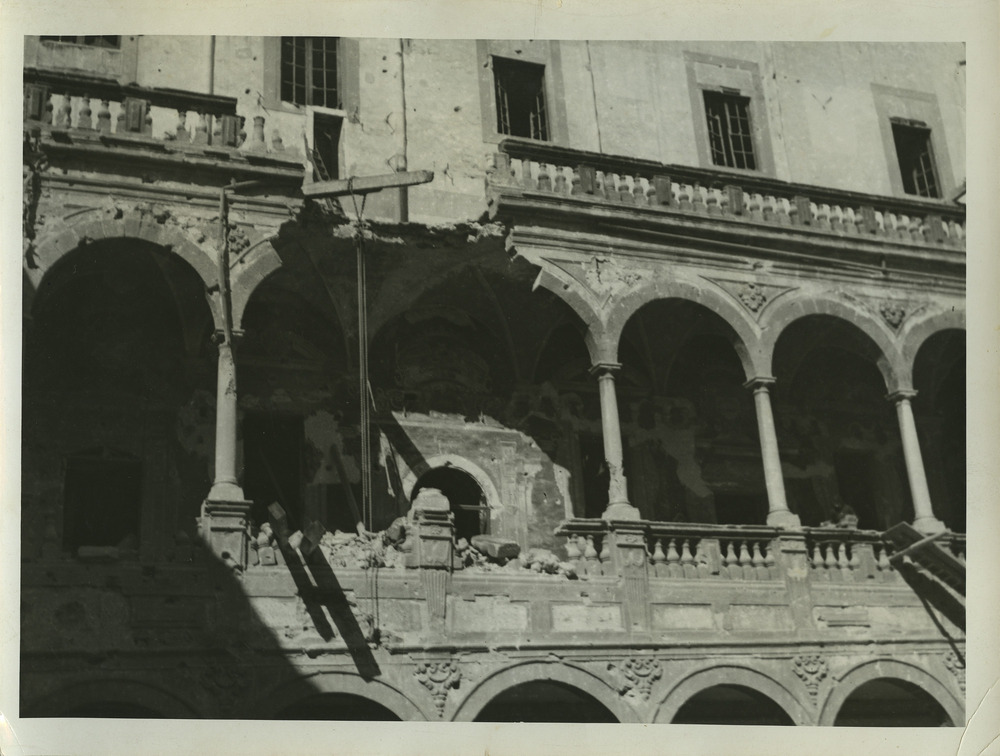 Palermo, Biblioteca centrale della Regione siciliana Alberto Bombace. Periodo bellico
pos_16543
Keywords: Sicilia,Guerra