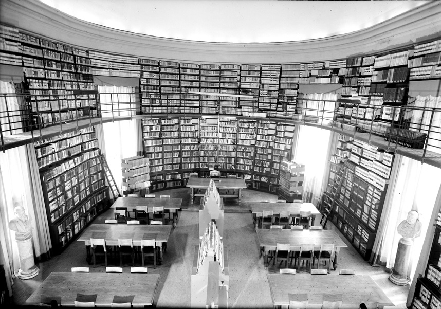 Roma, Biblioteca Medica statale, Interni
doc_3612
Keywords: Lazio