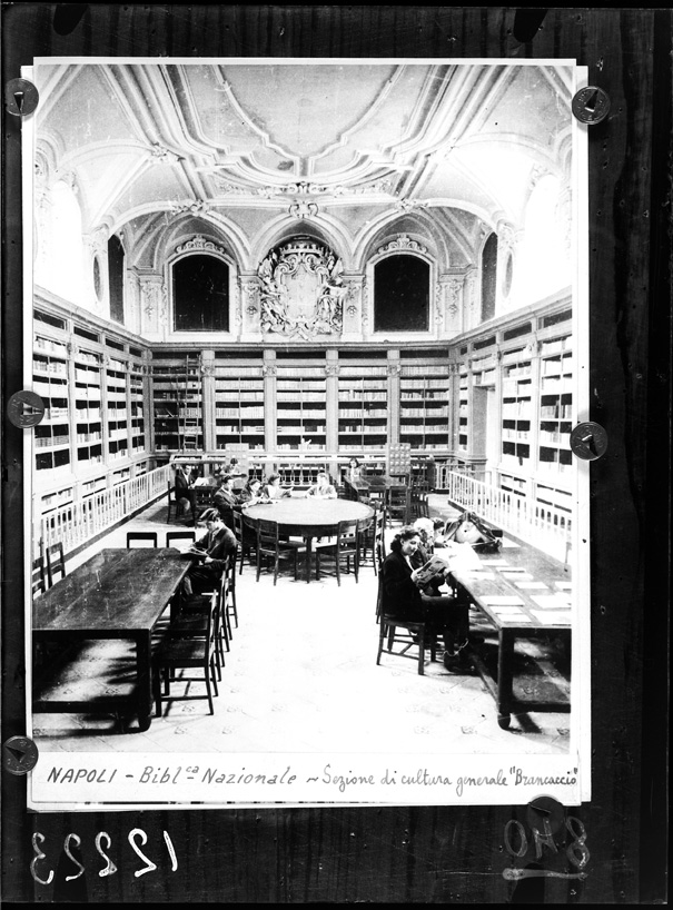 Napoli, Biblioteca nazionale Vittorio Emanuele III, Interni
doc_840
Keywords: Campania