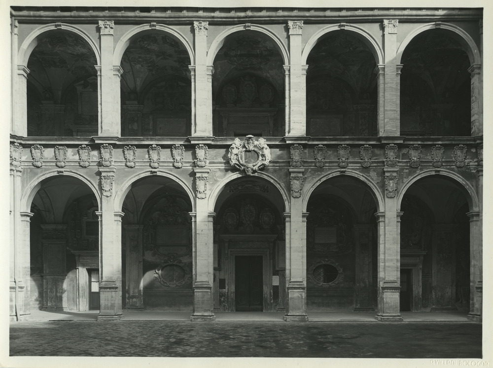 Bologna, Biblioteca comunale dell'Archiginnasio, Esterni
pos_14714
Keywords: Emilia Romagna