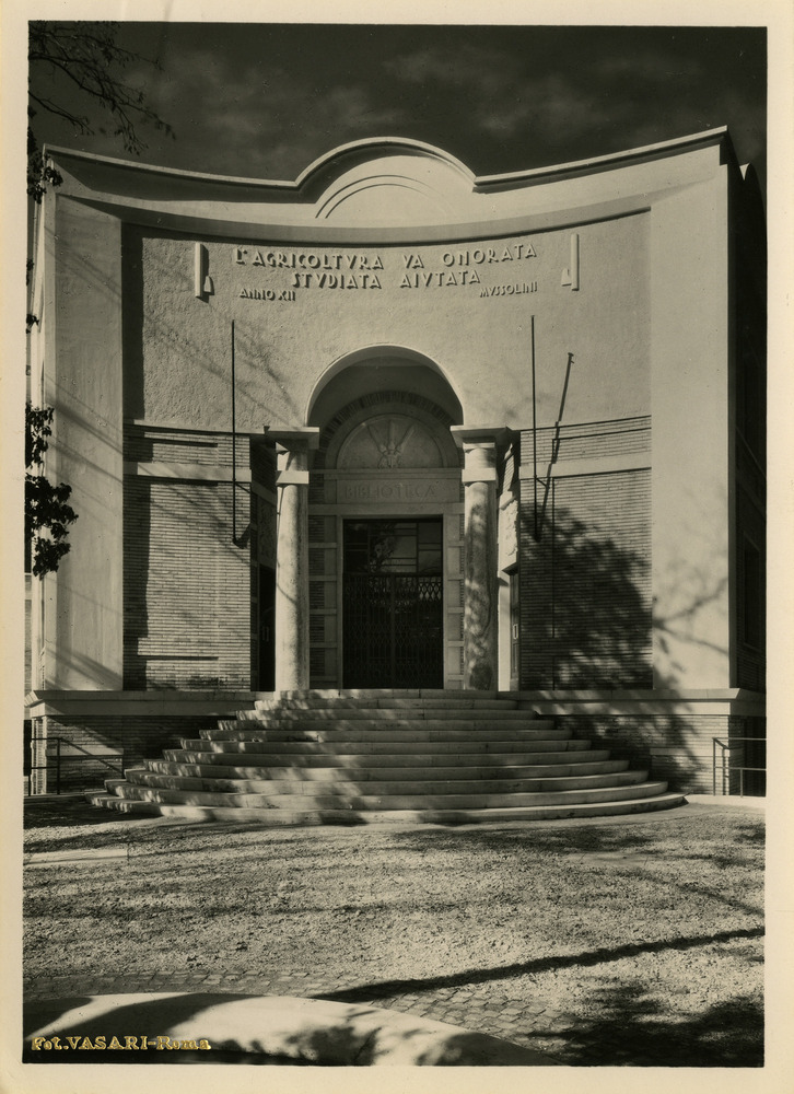 Roma, Biblioteca dell'Istituto Internazionale d'Agricoltura sede Villa Lubin, Esterni
pos_14843
Keywords: Lazio