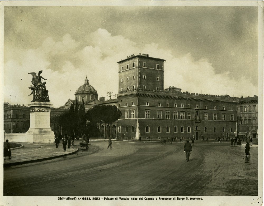 Roma, Biblioteca di Archeologia e Storia dell'Arte, Esterni
pos_14846
Keywords: Lazio