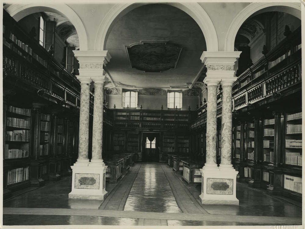 Lucca, Biblioteca statale, Interni
pos_15622
Keywords: Toscana