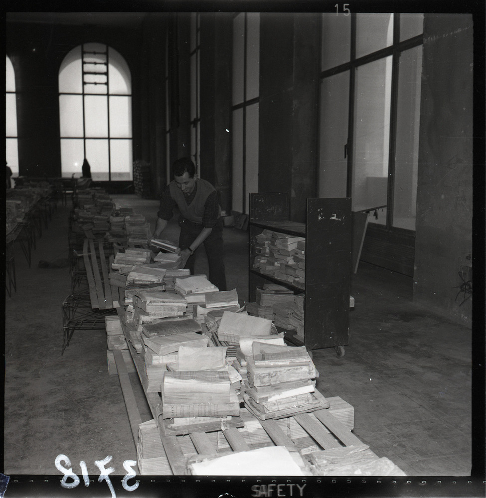 Roma, Palazzo della Civiltà Italiana. Materiale bibliografico alluvionato
ist_3718
