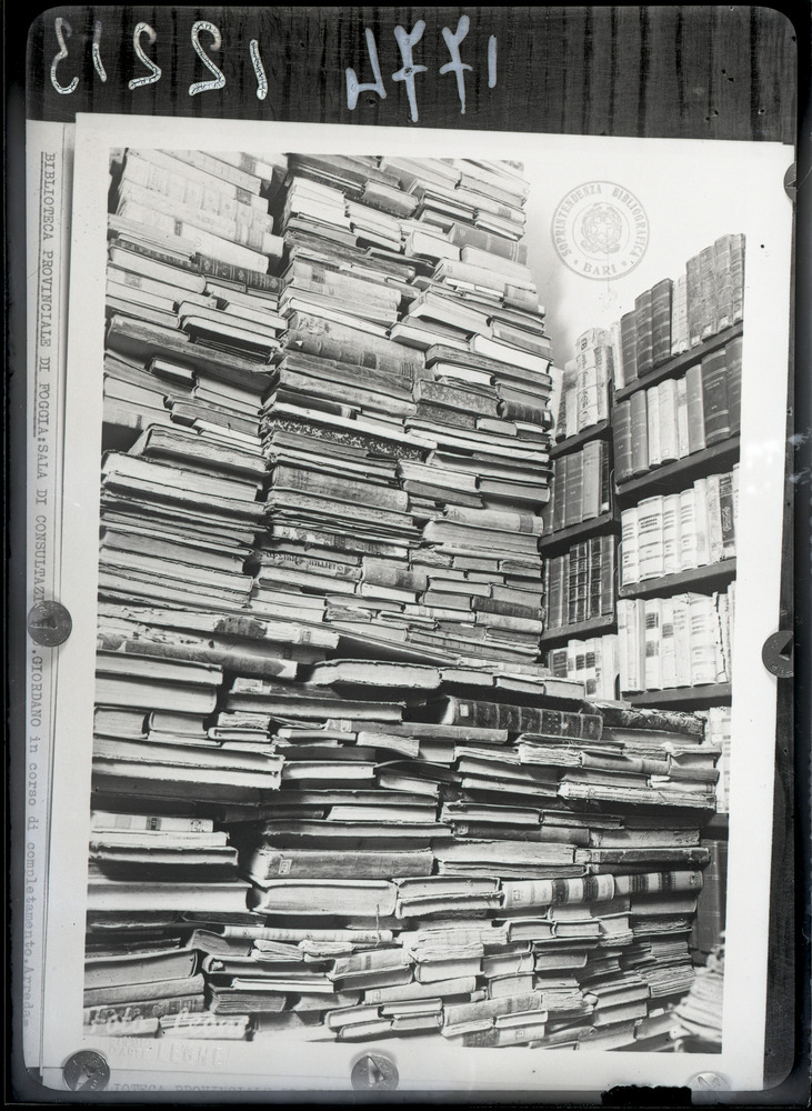 Foggia, Biblioteca provinciale La Magna Capitana. Periodo bellico
ist_1774
Keywords: Puglia,Guerra