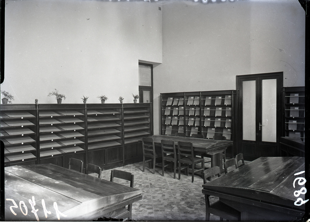 Palermo, Biblioteca centrale della Regione siciliana Alberto Bombace. Periodo bellico
ist_1689
Keywords: Sicilia,Guerra