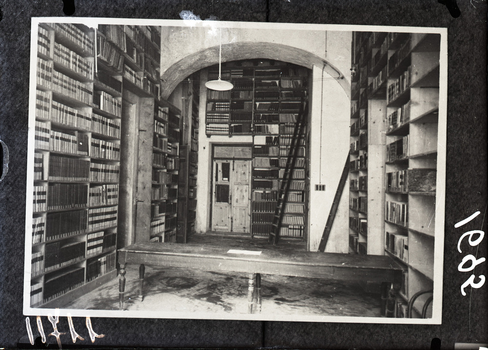 Palermo, Biblioteca centrale della Regione siciliana Alberto Bombace. Periodo bellico
ist_1695
Keywords: Sicilia,Guerra